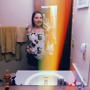 Meet your Posher, Tabitha